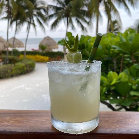 St. George'S Caye Resort Belize City Exteriör bild