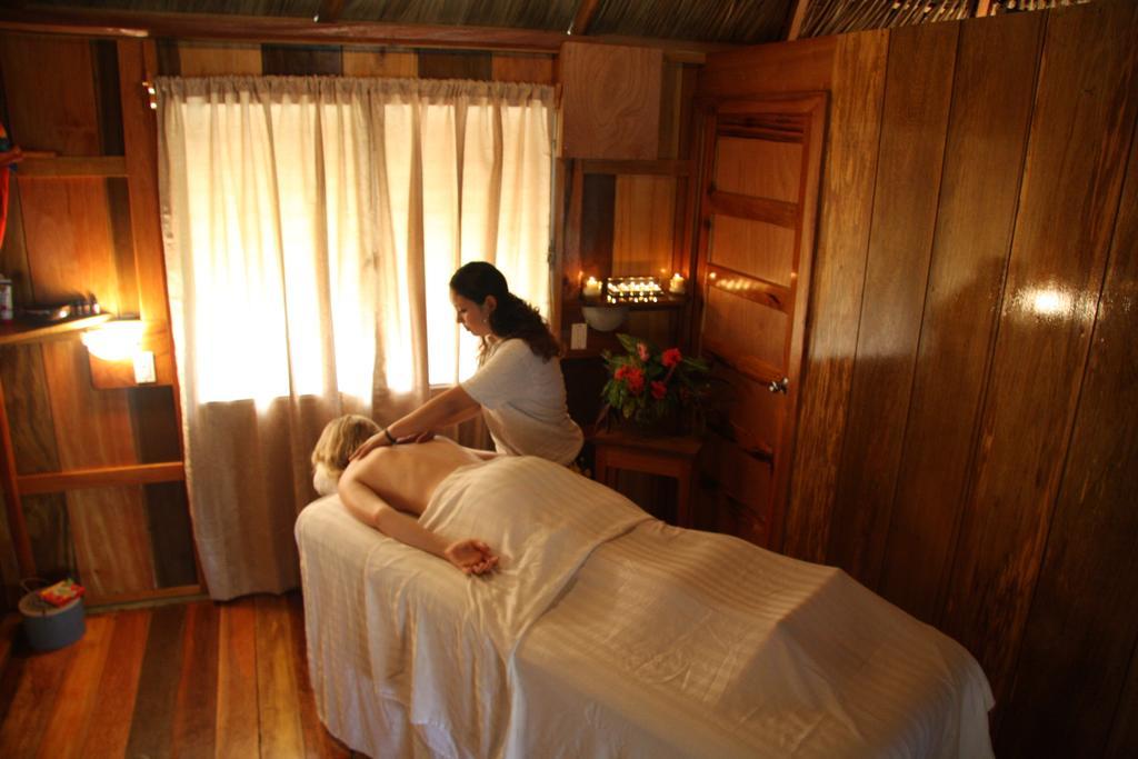 St. George'S Caye Resort Belize City Exteriör bild