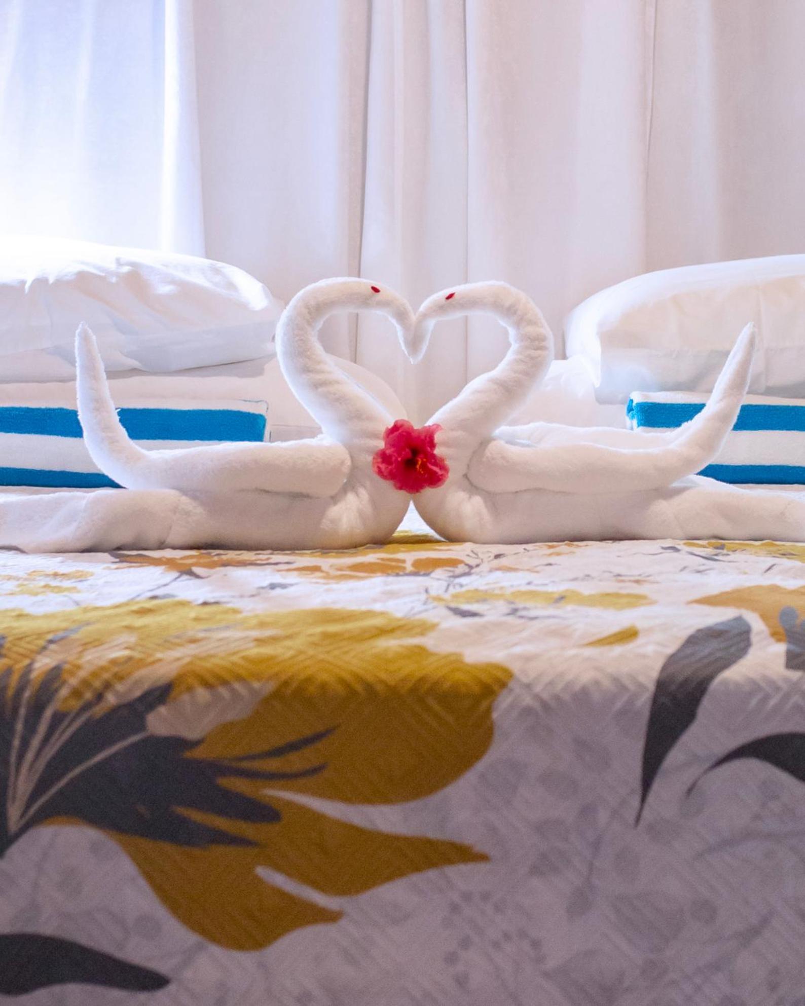 St. George'S Caye Resort Belize City Exteriör bild