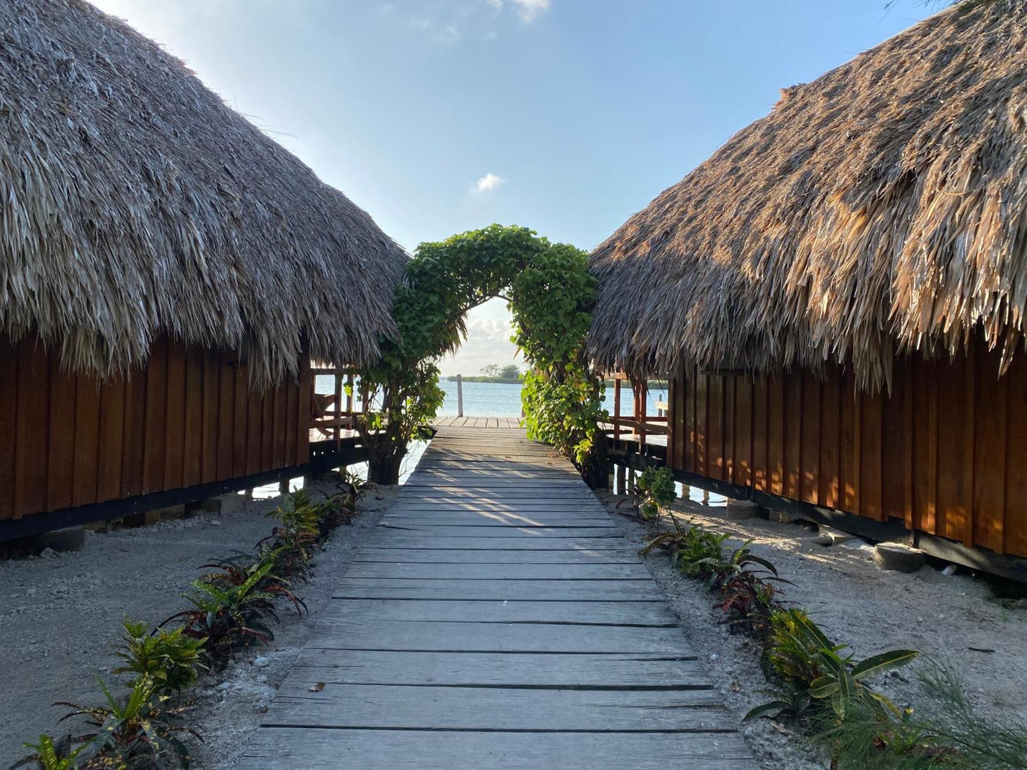 St. George'S Caye Resort Belize City Exteriör bild