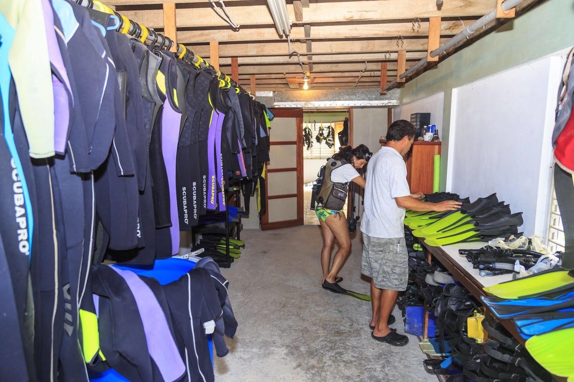 St. George'S Caye Resort Belize City Exteriör bild